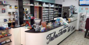 Arredo tabaccheria ricevitoria